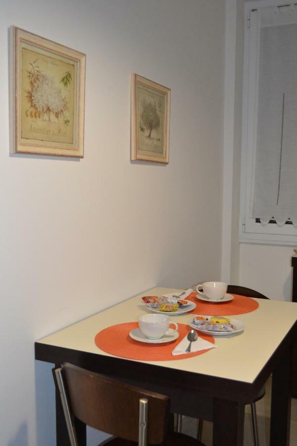 Mm House Apartment Tortona Милано Екстериор снимка